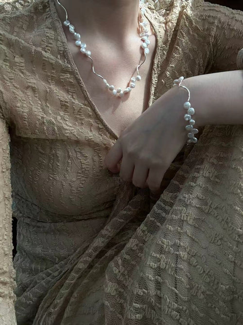 Curved Blossom Pearl Necklace